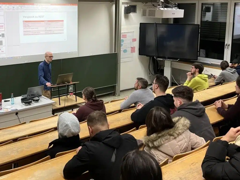 Robin from tepcon GmbH reports on his entry from the semester project and internship into app development