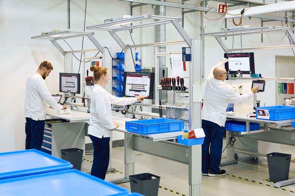 The smart way to instruct: tepcon instructor with AI feature